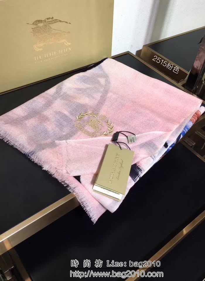 BURBERRY巴寶莉 秋冬新款刺繡戰馬女士高端羊絨羊毛長圍巾 2515 LLWJ6396